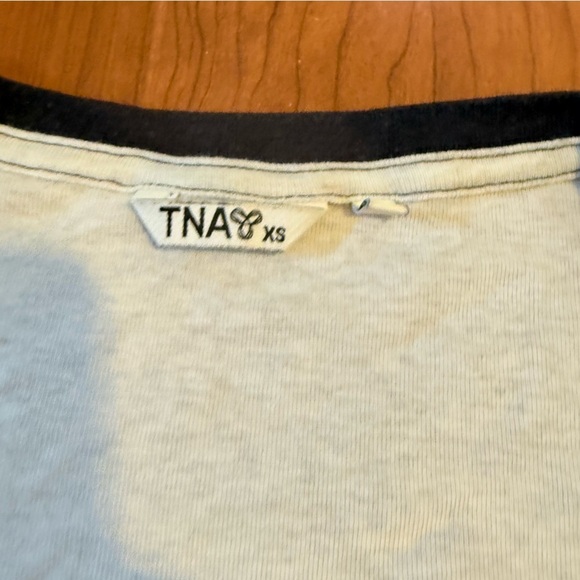 TNA ARITZIA 3/4 Sleeve Relaxed Stripe Shirt Oversized Navy White size XS - Picture 2 of 3